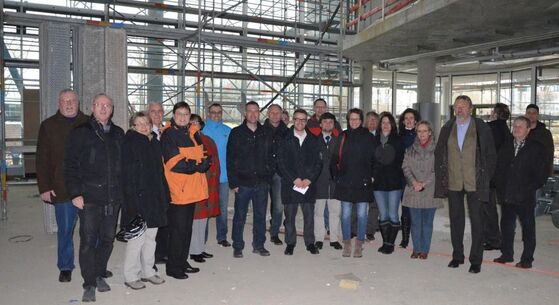 Kreisvorstand, Kreis- und Gemeinderäte auf der Großbaustelle in Ergolding
