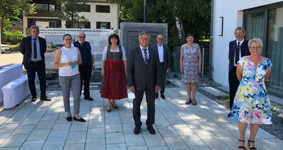 Altbürgermeister und Ehrenbürger Franz Göbl mit SPD-Kolleg*innen