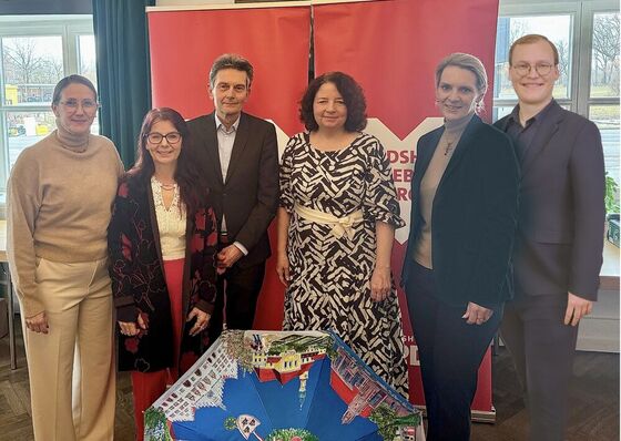 Die Spitzenkandidatinnen aus Stadt und Landkreis mit Dr. Rolf Mützenich