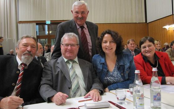 Einige SPD-Kreisräte bei der Sondersitzung in der Sparkassen-Akademie